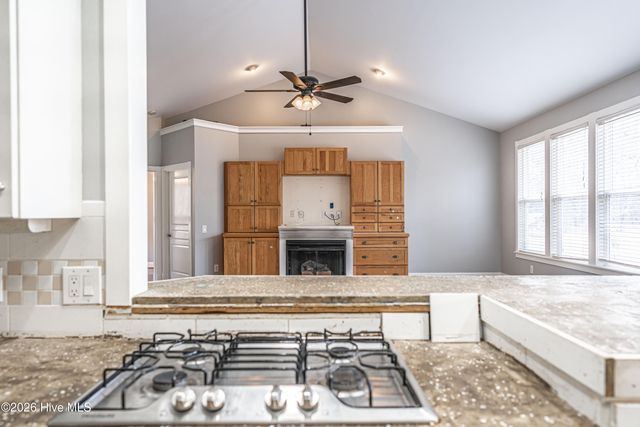 147 Shady Wood Court, West End, NC 27376