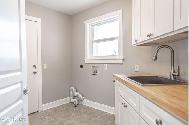 147 Shady Wood Court, West End, NC 27376