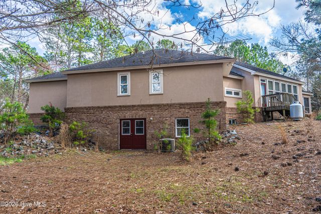 147 Shady Wood Court, West End, NC 27376