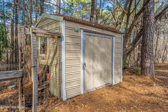 147 Shady Wood Court, West End, NC 27376