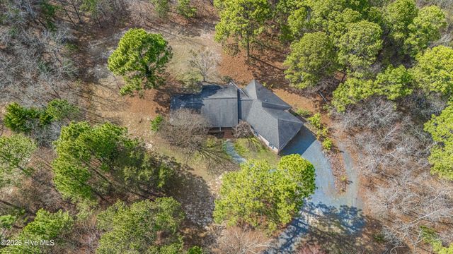 147 Shady Wood Court, West End, NC 27376