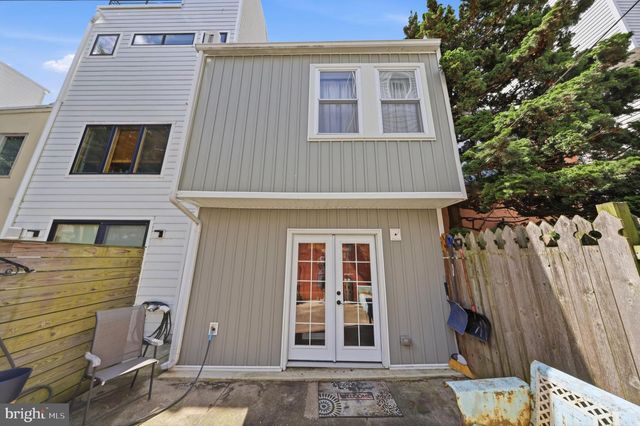 2245 PEMBERTON ST, Philadelphia, PA 19146