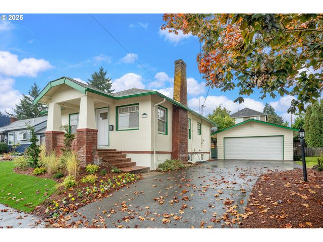4338 Ne PRESCOTT St, Portland, OR 97218
