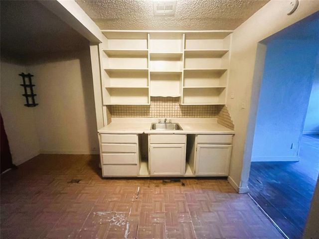 1308 Windemere Drive, Oklahoma City, OK 73117
