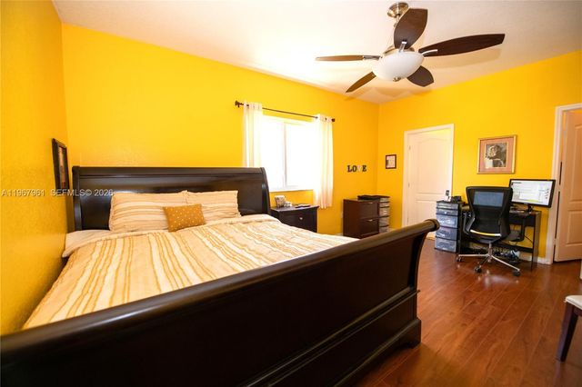 5945 SW 99th Ter, Cooper City, FL 33328