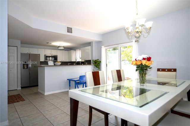 5945 SW 99th Ter, Cooper City, FL 33328