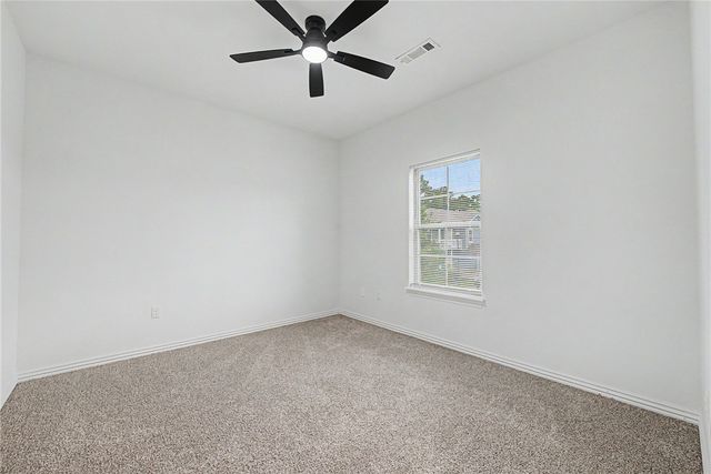 761 N Wordsworth Lane, Fayetteville, AR 72704