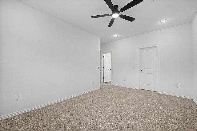 761 N Wordsworth Lane, Fayetteville, AR 72704