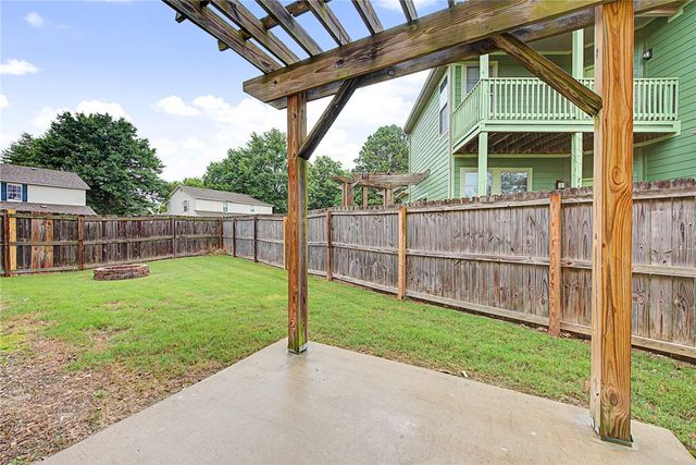761 N Wordsworth Lane, Fayetteville, AR 72704
