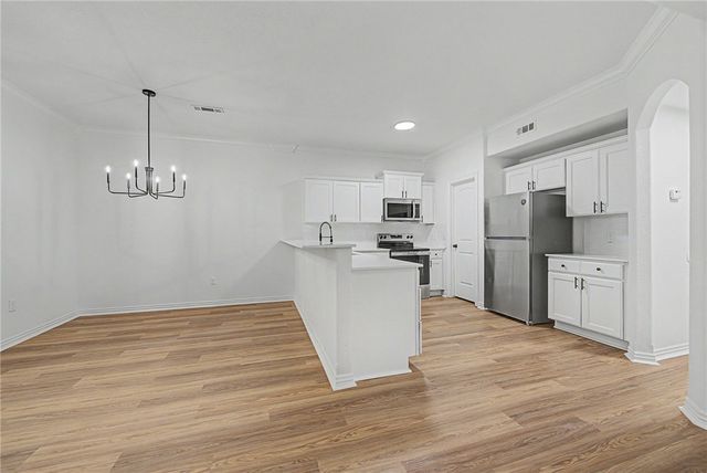 761 N Wordsworth Lane, Fayetteville, AR 72704