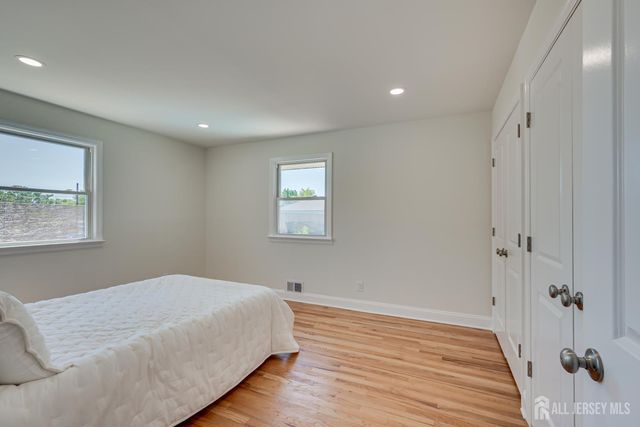 40 Aylin Street, Metuchen, NJ 08840