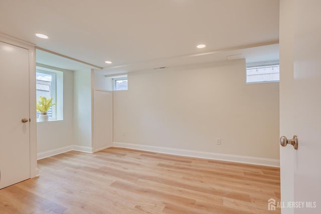 40 Aylin Street, Metuchen, NJ 08840