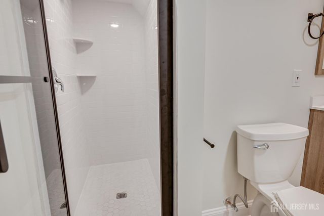 40 Aylin Street, Metuchen, NJ 08840