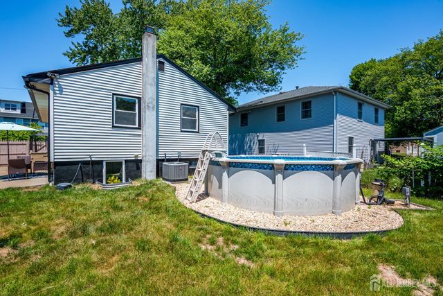 40 Aylin Street, Metuchen, NJ 08840