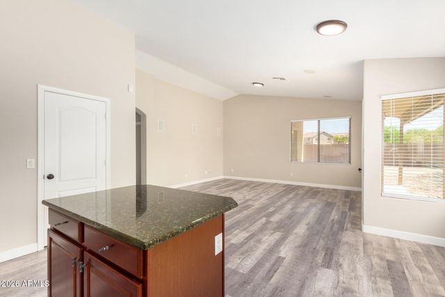 3917 E Tanzanite Lane, San Tan Valley, AZ 85143