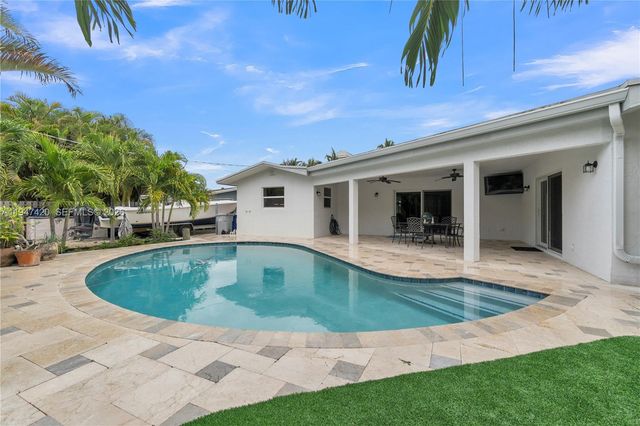 1405 SW 4th Ter, Pompano Beach, FL 33060