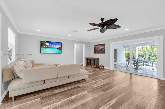 1405 SW 4th Ter, Pompano Beach, FL 33060