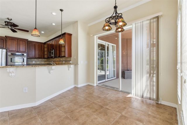 915 VISTA VERDE LANE, Sun City Center, FL 33573