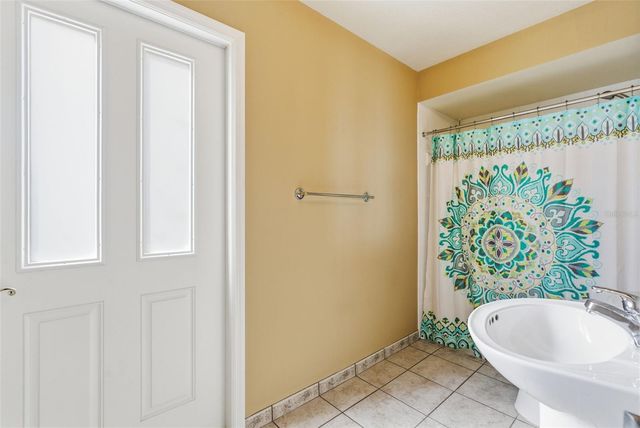 915 VISTA VERDE LANE, Sun City Center, FL 33573