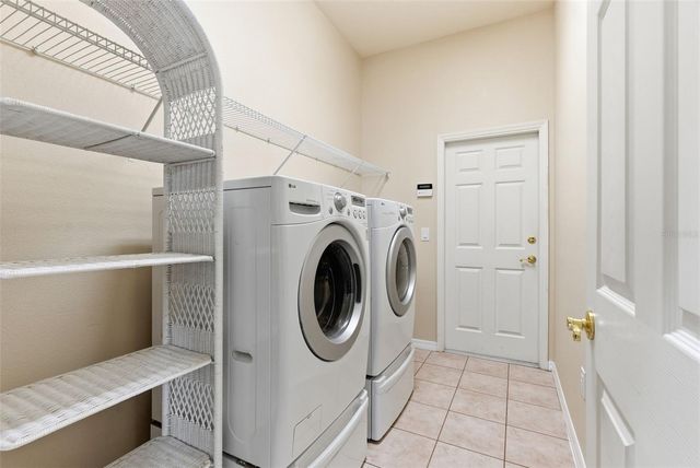 915 VISTA VERDE LANE, Sun City Center, FL 33573