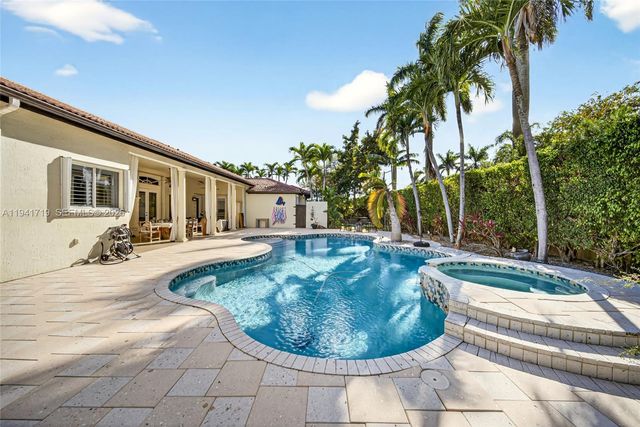 12530 SW 96th Ct, Miami, FL 33176