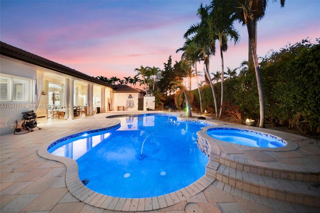 12530 SW 96th Ct, Miami, FL 33176