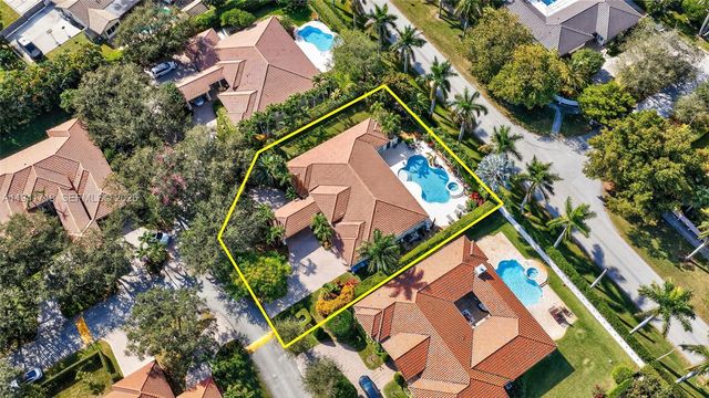 12530 SW 96th Ct, Miami, FL 33176