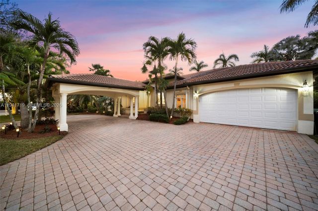 12530 SW 96th Ct, Miami, FL 33176