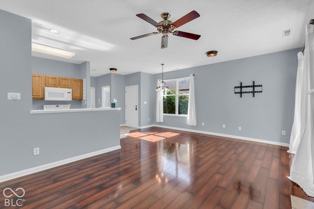 6250 Bishops Pond Lane, Indianapolis, IN 46268
