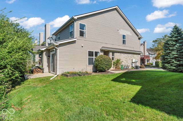 6250 Bishops Pond Lane, Indianapolis, IN 46268