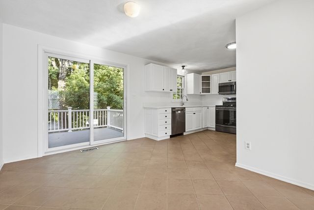 146 Russet Lane 146, Boxborough, MA 01719
