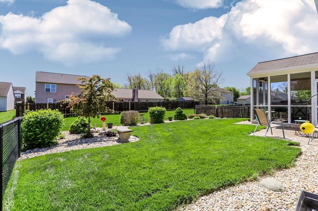823 Daybreak Drive, Avon, IN 46123