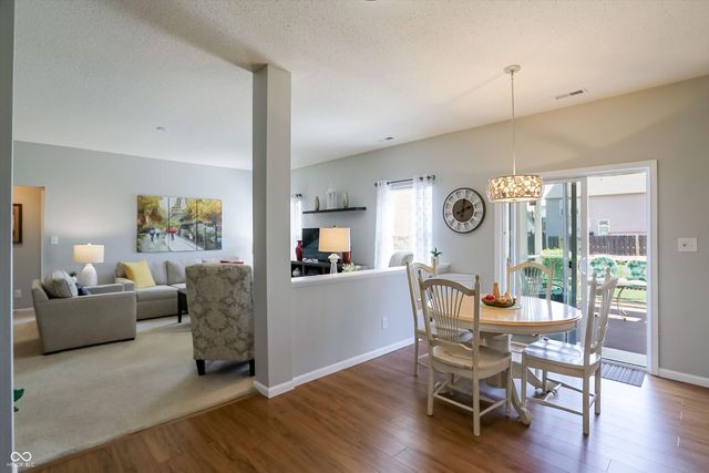 823 Daybreak Drive, Avon, IN 46123