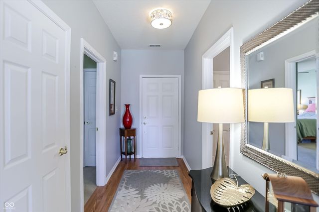 823 Daybreak Drive, Avon, IN 46123