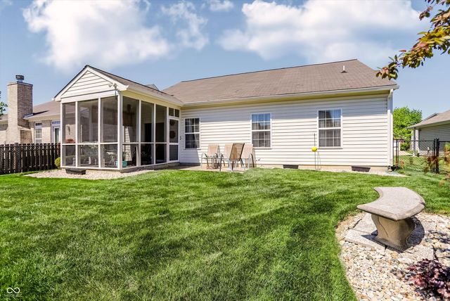 823 Daybreak Drive, Avon, IN 46123