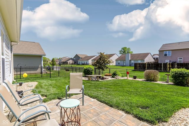 823 Daybreak Drive, Avon, IN 46123