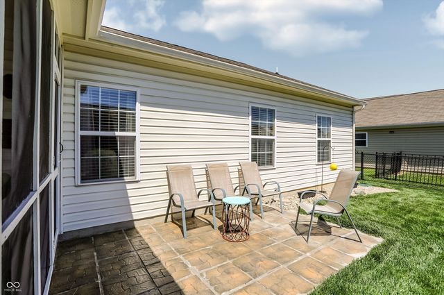 823 Daybreak Drive, Avon, IN 46123