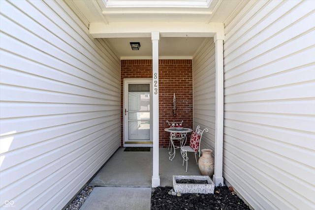 823 Daybreak Drive, Avon, IN 46123