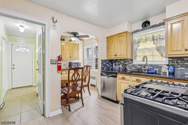 335 19Th Ave, Paterson City, NJ 07504