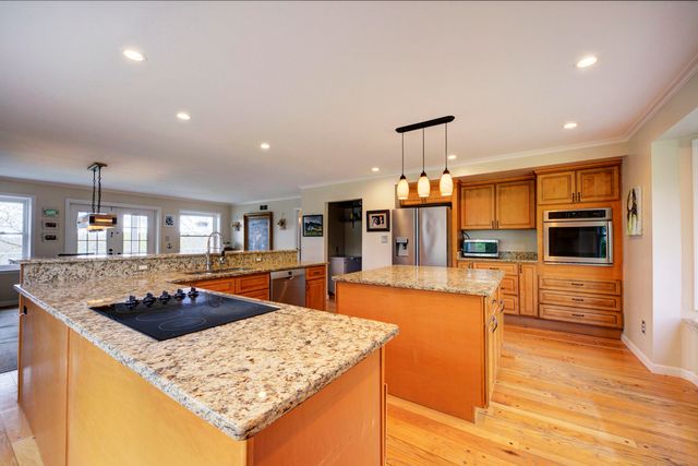 6270 Mack Road, Howell, MI 48855