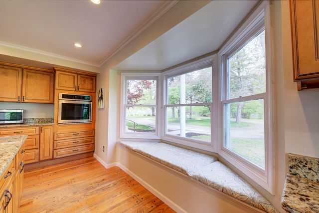 6270 Mack Road, Howell, MI 48855
