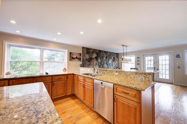 6270 Mack Road, Howell, MI 48855