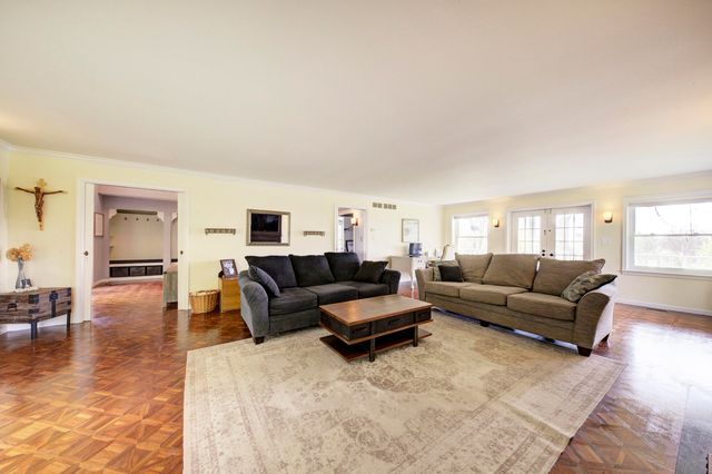 6270 Mack Road, Howell, MI 48855