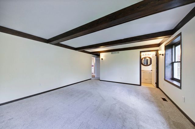 6270 Mack Road, Howell, MI 48855
