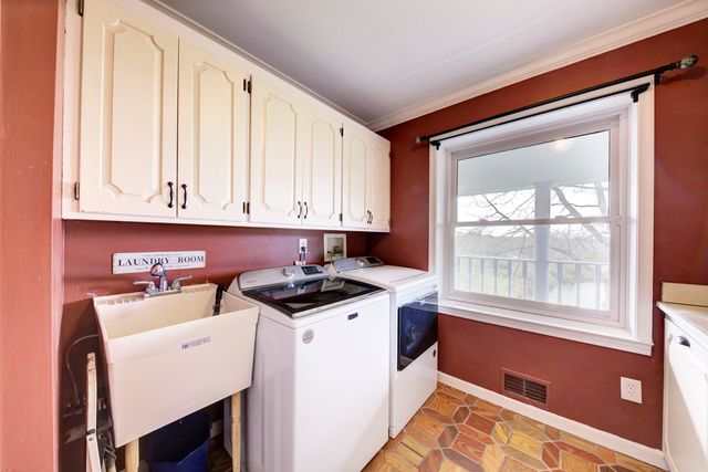 6270 Mack Road, Howell, MI 48855