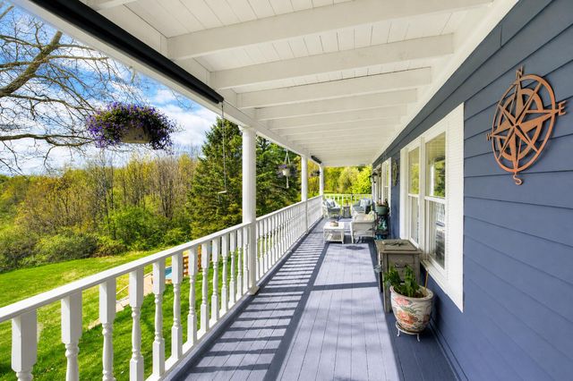 6270 Mack Road, Howell, MI 48855