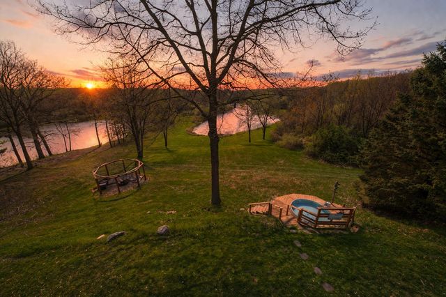6270 Mack Road, Howell, MI 48855
