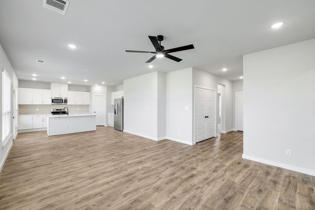 4043-4045 Clovis Street, Midlothian, TX 76065