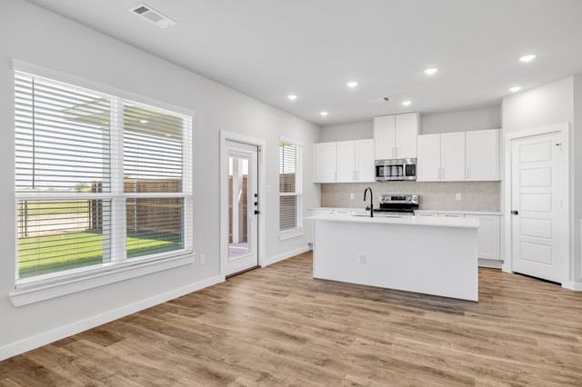 4043-4045 Clovis Street, Midlothian, TX 76065