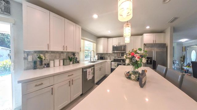 6220 SW 4th Street, Margate, FL 33068